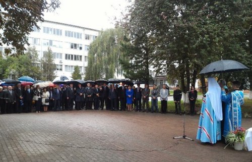 В Івано-Франківську освятили пам’ятник українському вченому та громадському діячу Івану Пулюю.(ФОТО)